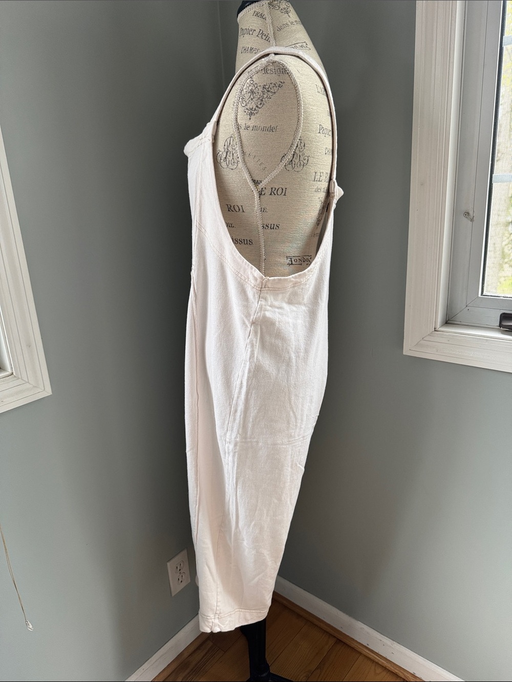 Urban outfitters out from under Tulli knit  relaxed cream cropped overalls Med - Picture 4 of 8